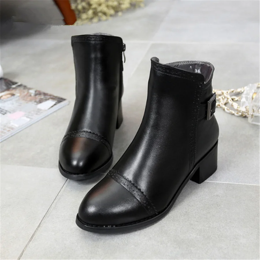 black 05 Женские зимние ботинки из натуральной коровьей кожи; удобная качественная мягкая обувь; фирменный дизайн; зимние ботинки ручной работы; Цвет Черный; с мехом - Цвет: black 05