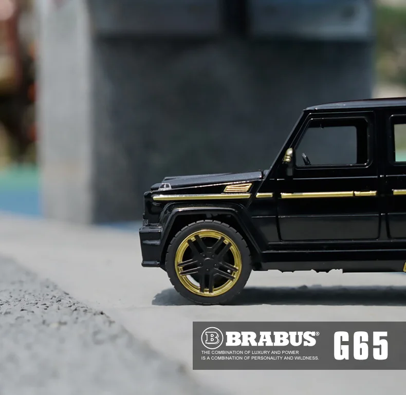 В коробке) G Babs g65 модифицированный внедорожный автомобиль suv1: 24 имитация звука и светильник назад к модели автомобиля смешанная партия