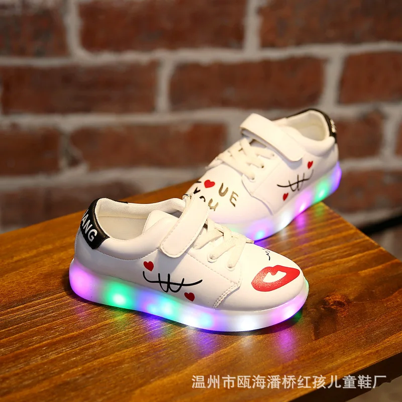 Новая детская спортивная и повседневная обувь светящаяся Светодиодная лампа с USB