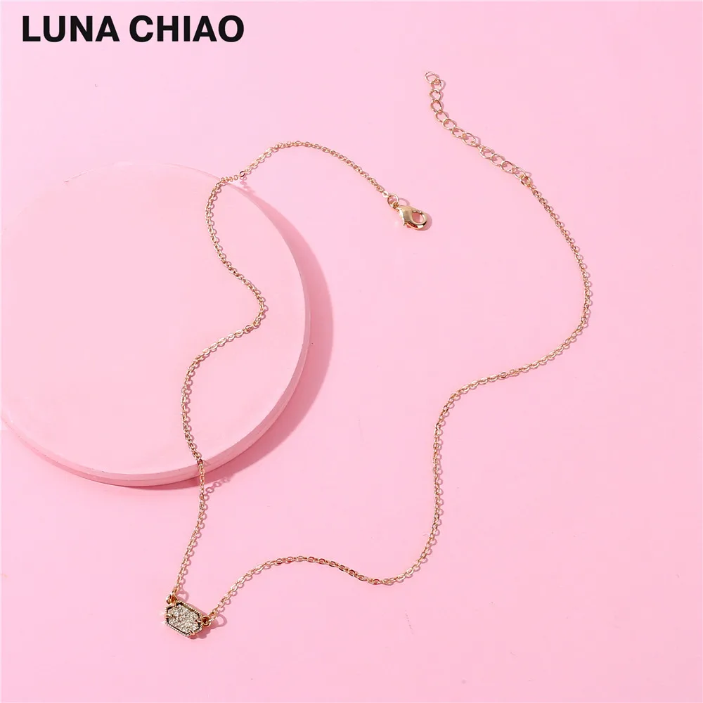 Подвеска с небольшим зубцом из искусственной смолы подвеска драгоценного камня