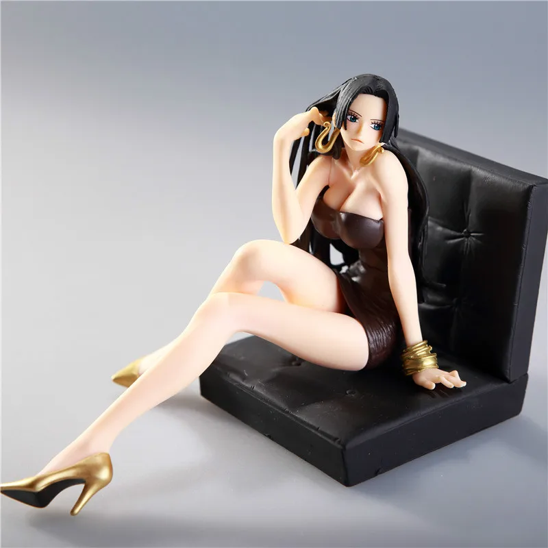 Морской вор король/морской король живописный и стилист сидя диван женский