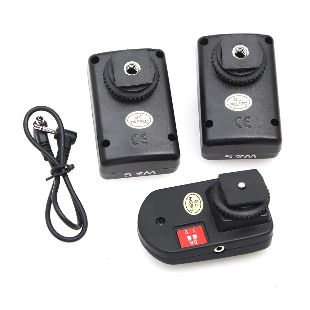 PT-04GY 4 channels Wireless/Radio Flash Trigger/Transmitter with 2 receivers for Canon Nikon Pentax Olympus DSLR Camera