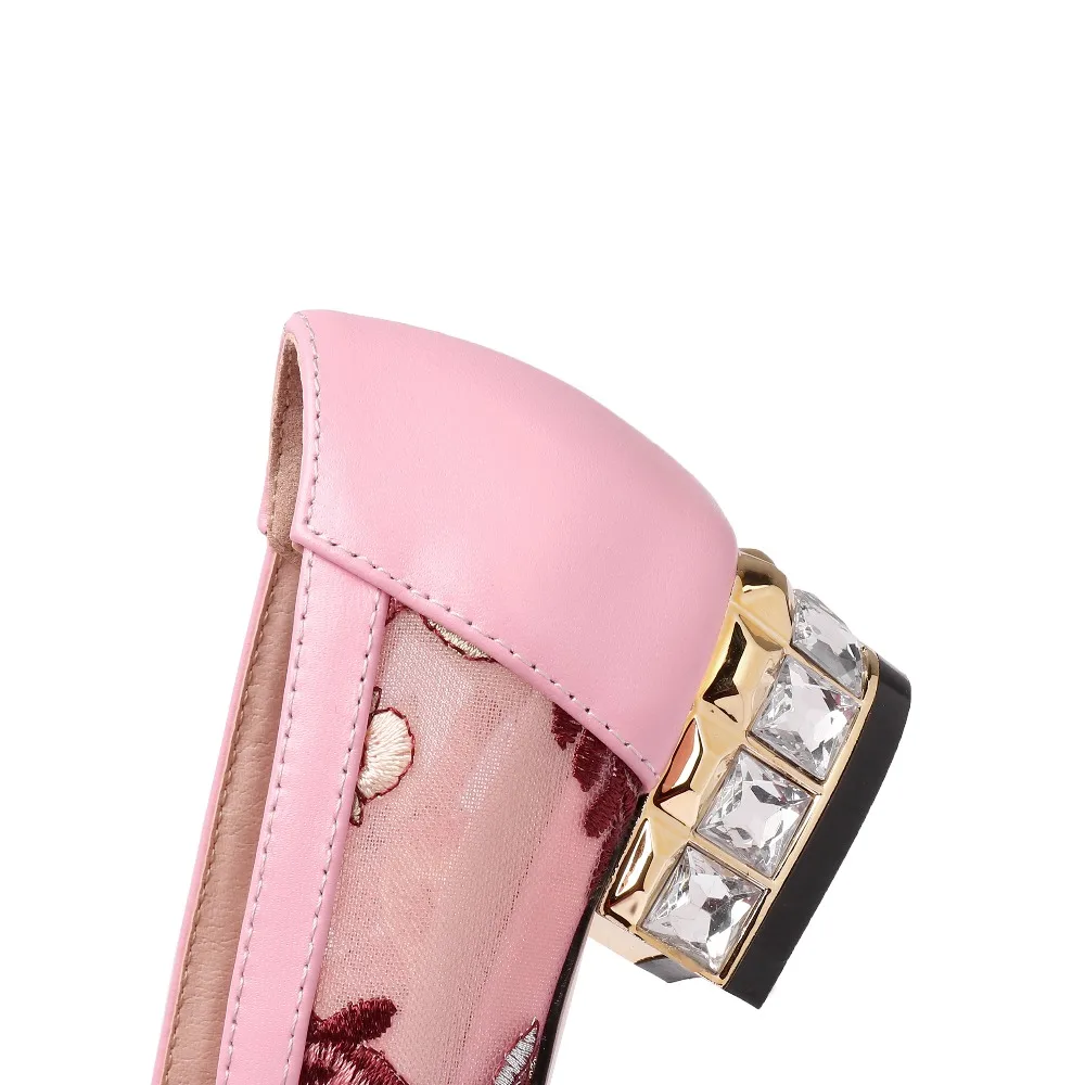 Женские сетчатые слипоны с вышивкой и острым носком дышащие удобные туфли на