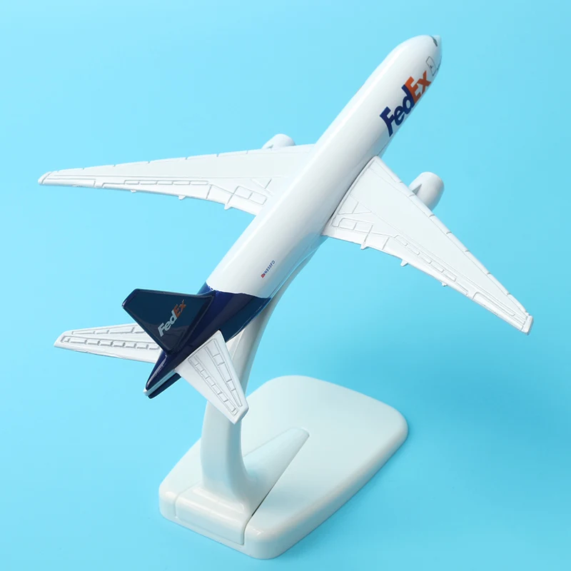 16 см FedEx Экспресс B777 Boeing 777 авиакомпании модель самолета сплава модель авиационная модель авиационный самолет модель стенд игрушки 1:400