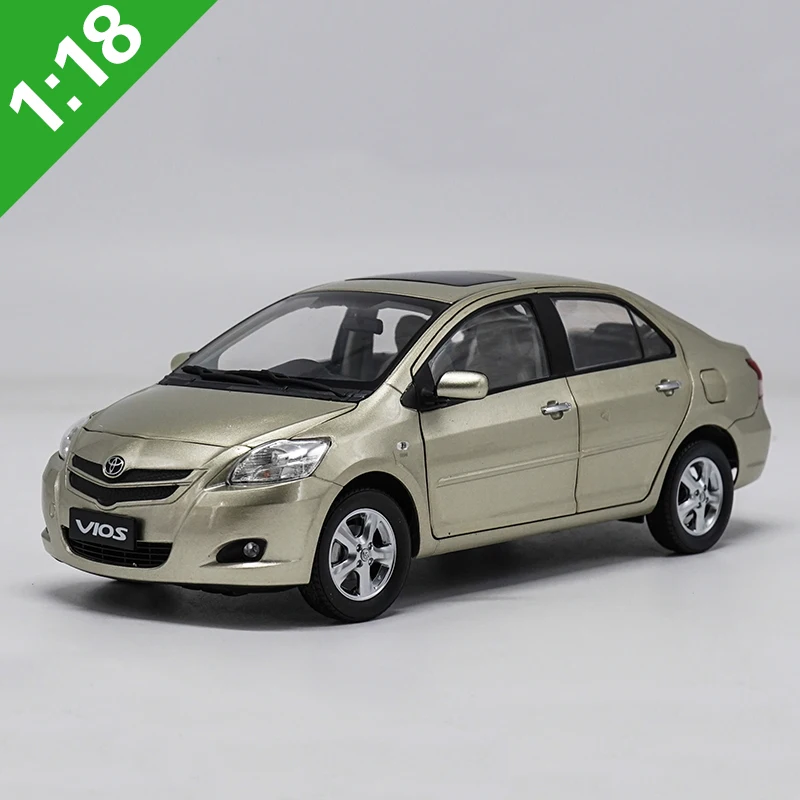 Литая модель автомобиля Toyota Vios 2008 в масштабе 1:18 игрушечная дверь может быть