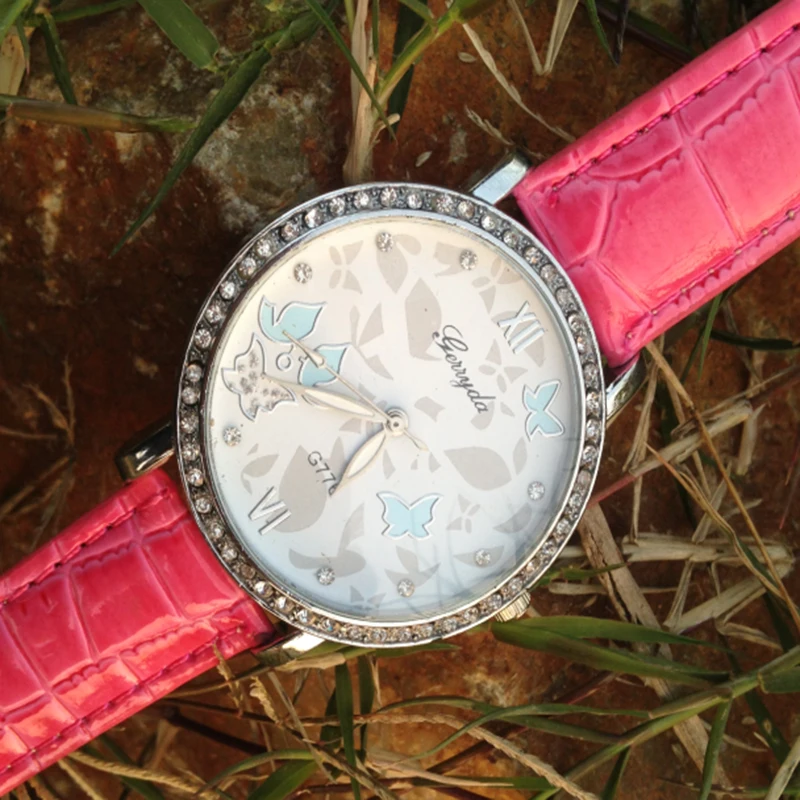 Новое поступление ЖЕНСКИЕ НАРЯДНЫЕ часы популярные кварцевые женские со