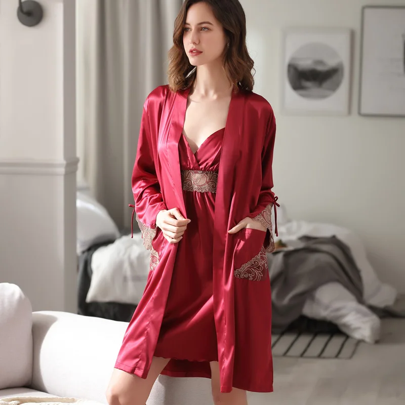 

Latest Spring Summer Thin Sexy Lace Ice Silk Big Size Sling Nightdress Silk Two-Piece Female Satin Silk Bathrobes F8207