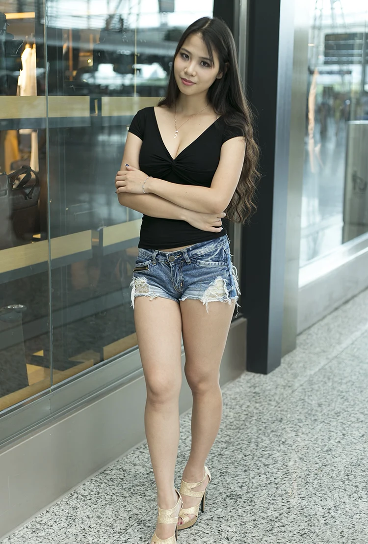 Новая Сексуальная футболка с низким вырезом и бантом женская v образным