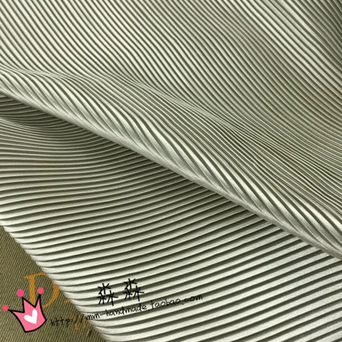 1psc Garment fabric light silver gray pinstripe accordion pleated silk satin crushed through dress fabric(pleated 0.5m)