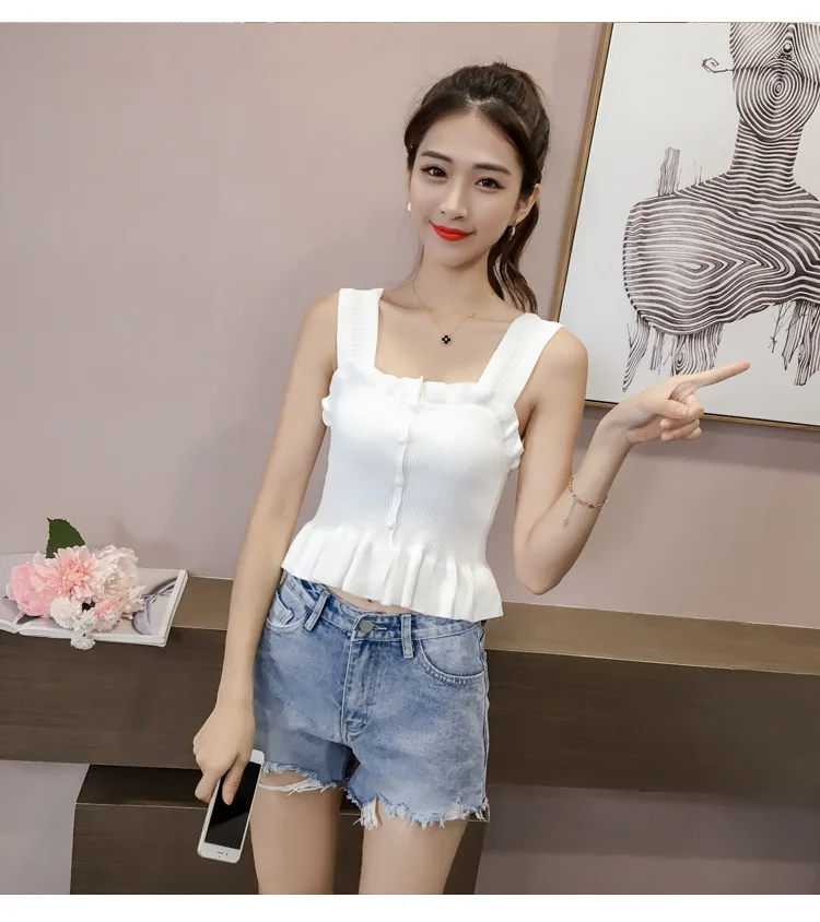 Женская блузка на бретельках с оборками летняя однотонная эластичная