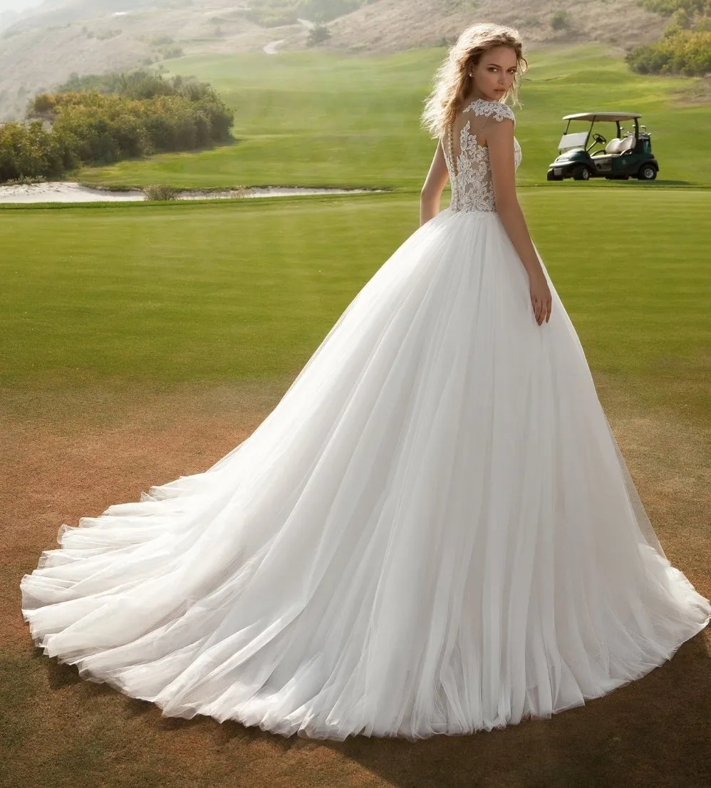 Свадебное платье 2017 Robe De Mariage бальное старинные кружева аппликации Часовня поезд