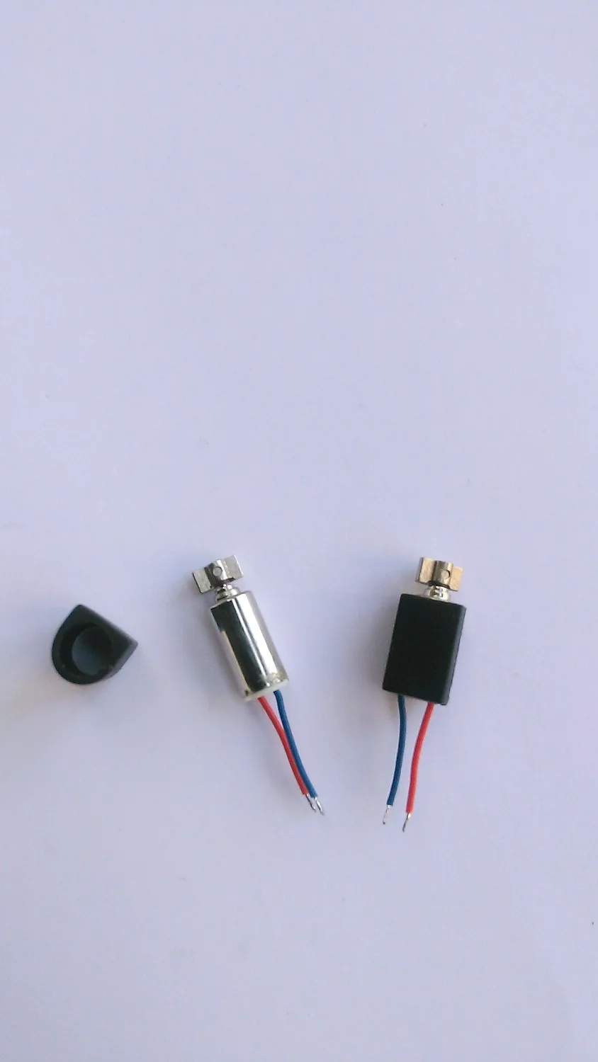 

100 шт./лот 4 мм x 8 мм мини-двигатель Вибрирующая Вибрация для DIY игрушечного телефона/пейджера