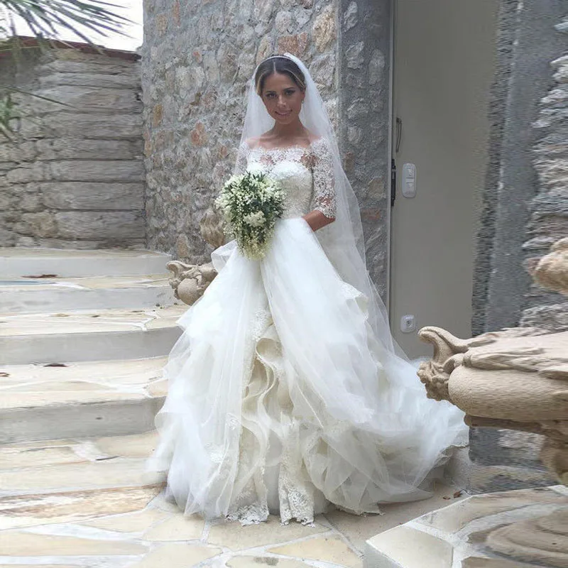 

Vestido De Noiva Ivory Half Sleeve Romantic Wedding Gowns 2017 Elegant Lace Pleated Organza Lebanon Country Garden Bridal Gowns