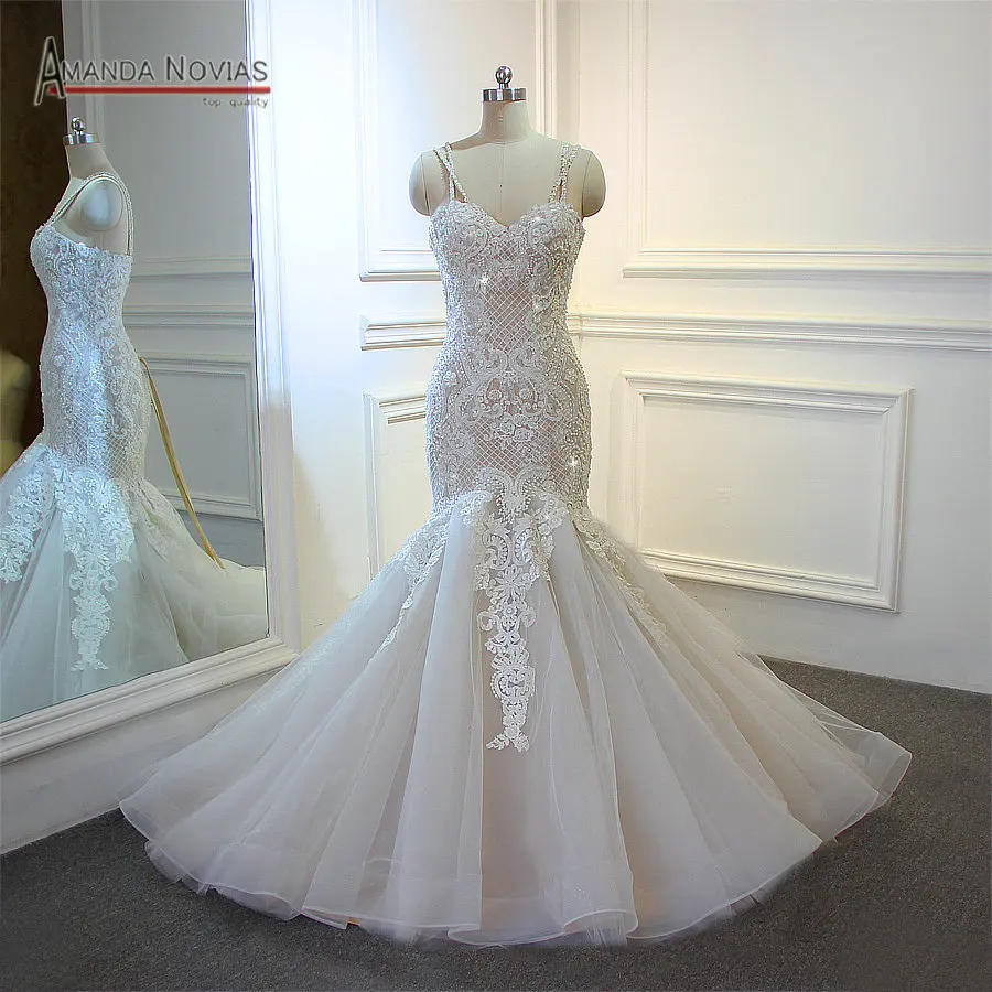 Свадебное платье русалки Amanda Novias роскошное кружевное на тонких бретельках с