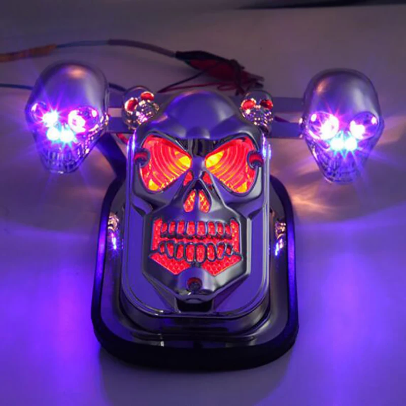 

Motorcycle Skull Turn Signal Rear Brake Tail Light Modified Accessories LED Skull Taillight Turn Signal Lights
