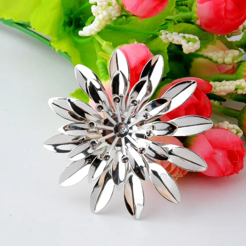 

MIAOCHI 10Pcs Silver Tone Filigree Flower Embellishments Connectors Crafts Gift Decoration DIY Finding 60x60mm