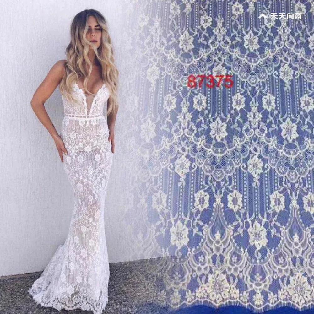 

150 CM X 300 CM Off White and Black high quality eyelash edge Chantilly lace fabric for wedding dress Cloth Garment