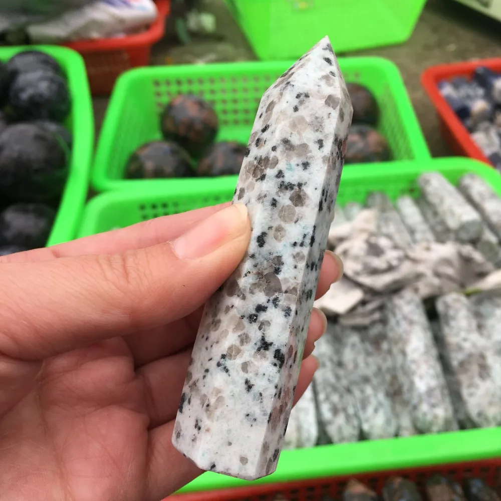 

1pcs Natural sand blue quartz crystal healing point