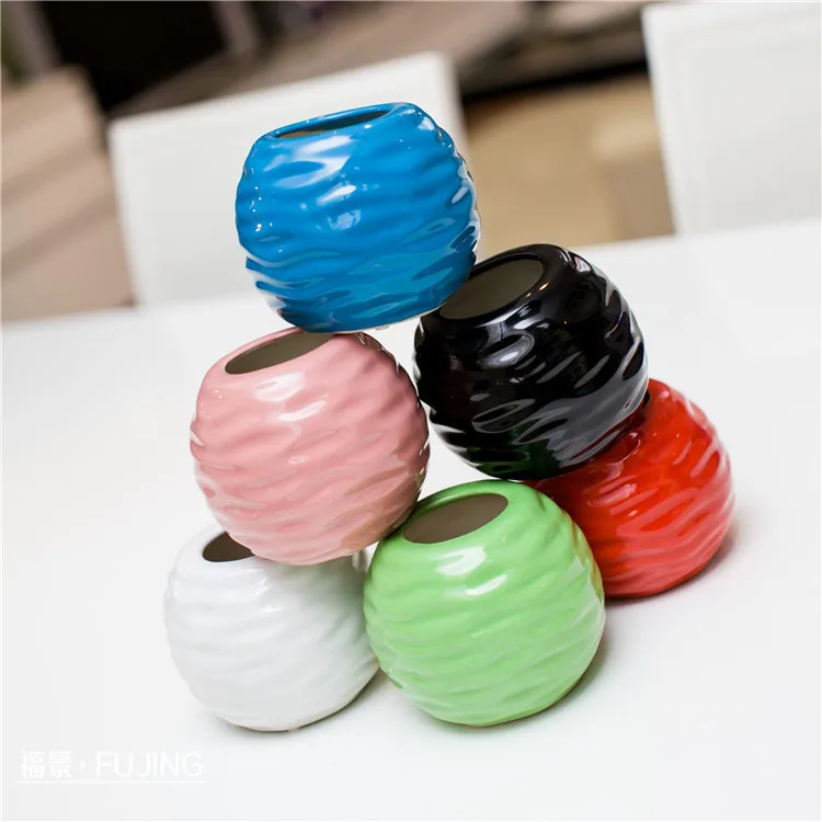

Small Crafts pottery vase flower holder modern residence located small ornaments home decorations TV cabinet office desk