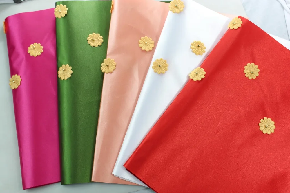 Новейший дизайн однотонный Африканский головной убор Sego с цветочной аппликацией