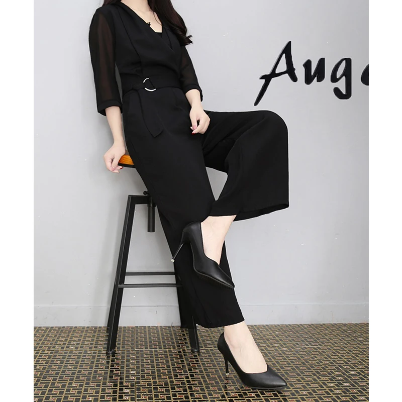 Женский офисный комбинезон черного цвета с карманами и поясом|Женские