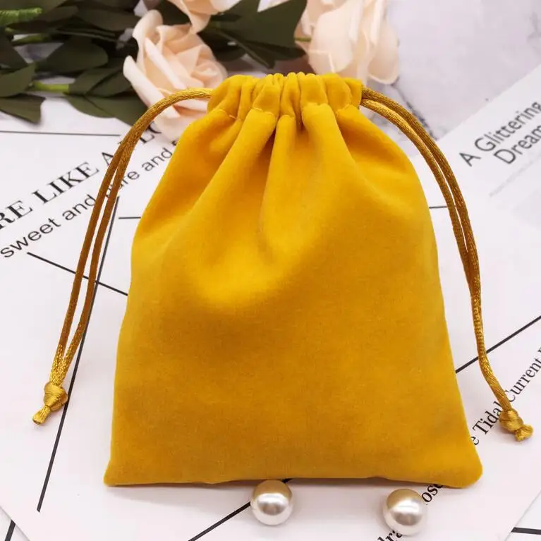 20 pcs per bag yellow color Velvet Bags Pouches Jewelry Packing Christmas/Candy/Wedding Gift | Украшения и аксессуары