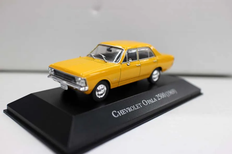 Модель высокой модели 1969 chevrolet opala 2500 1:43 игрушечные автомобили из сплава