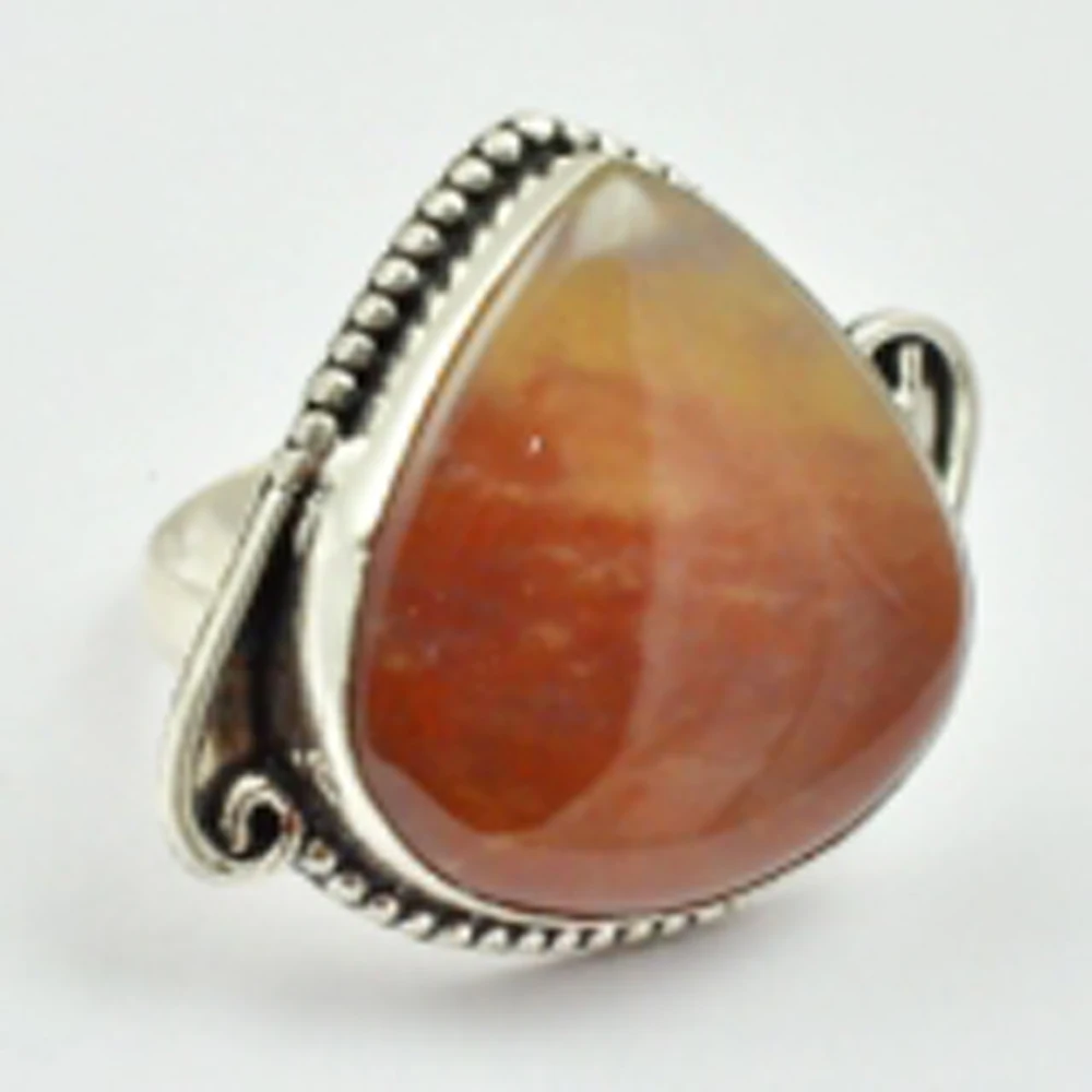 

Серебряное кольцо с камнем, покрытое кровью, медь, США, размер 8,75, R3047
