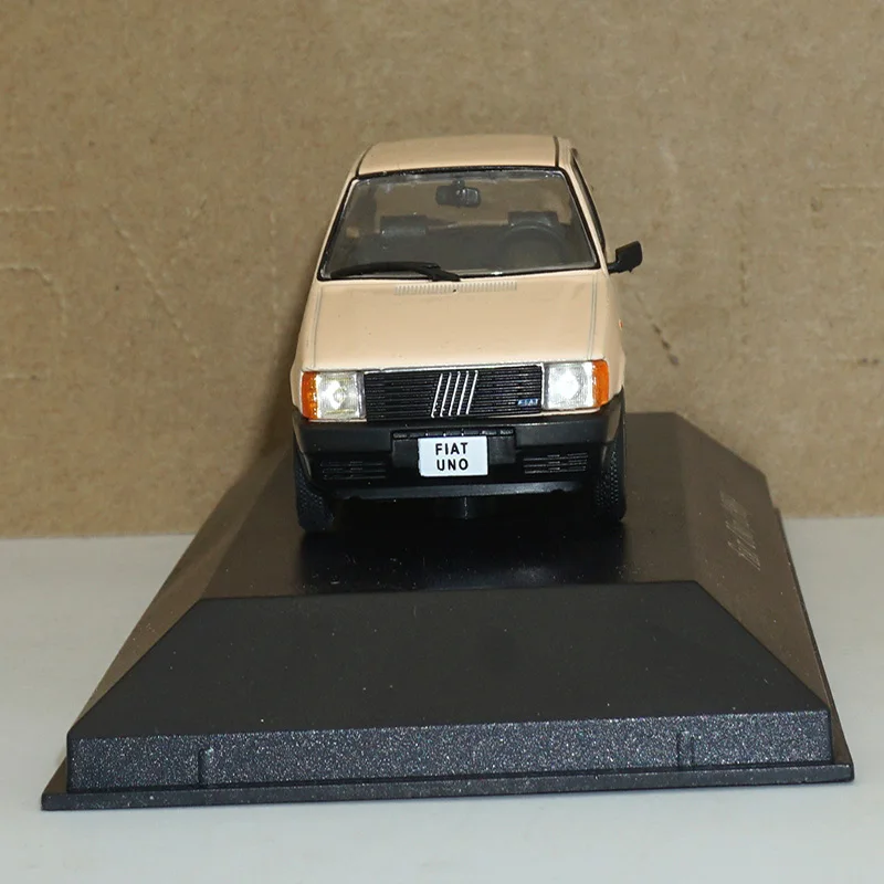 Коллекция бутик 1/43 моделирование FIAT UNO-1983 классическая мебель модель сплав литье