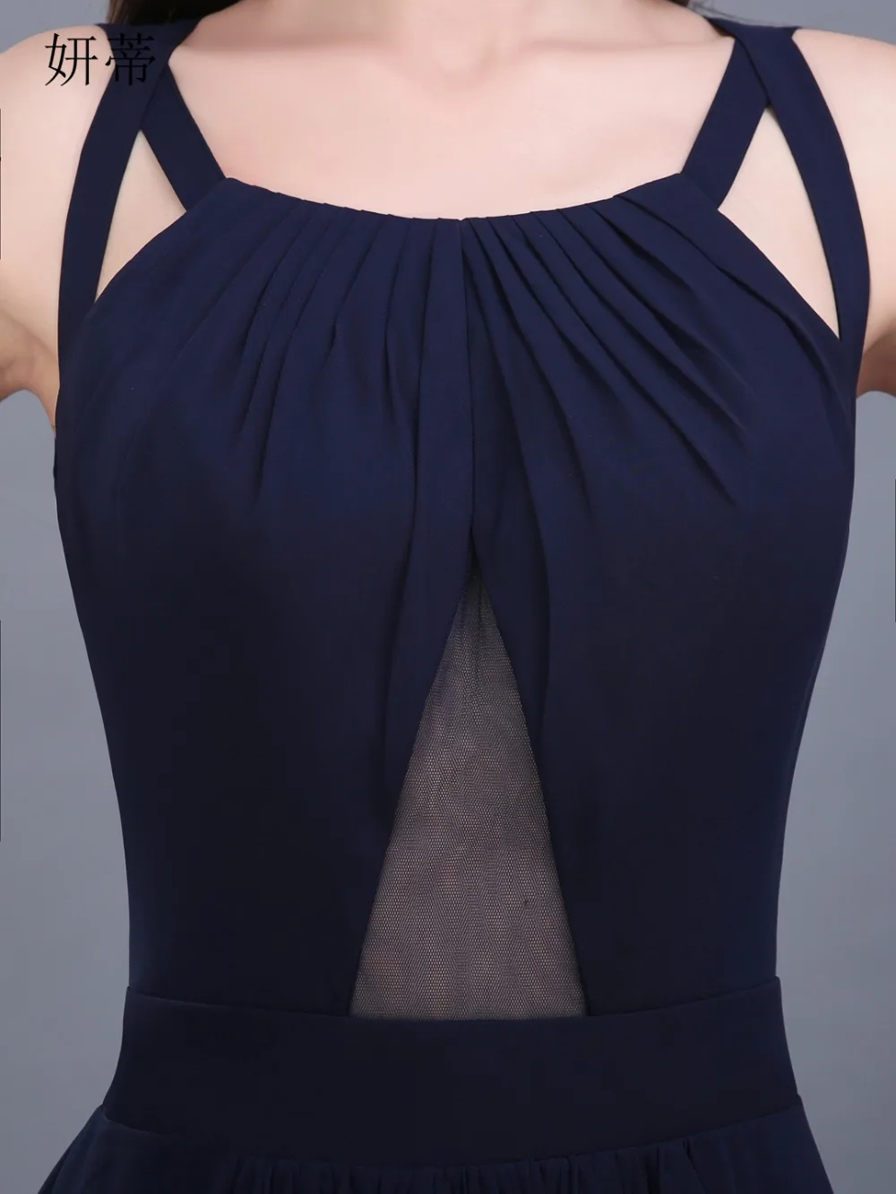 Элегантное соблазнительное с открытой спиной вечернее шифоновое платье на