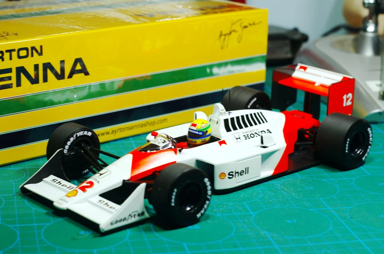 1/18 F1 формула 1 гоночная модель из металла Коллекционная мини-фигурка чемпиона