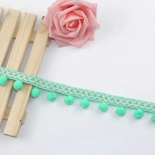 Light green 1 ярдов кружевная лента швейная аксессуары Pom Кисточки Из ПФЛ помпоны отделка бахрома с помпонами вышивка украшение кружевная ткань аксессуары ручной работы - Цвет: Light green