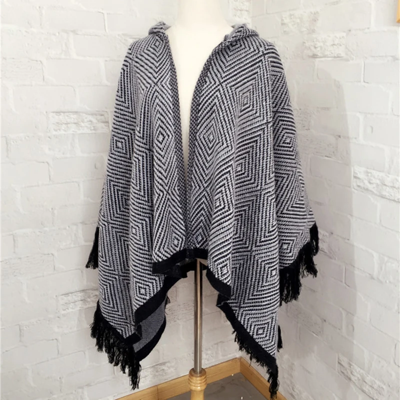 Женское пончо с капюшоном и геометрическим рисунком вязаный кардиган накидка