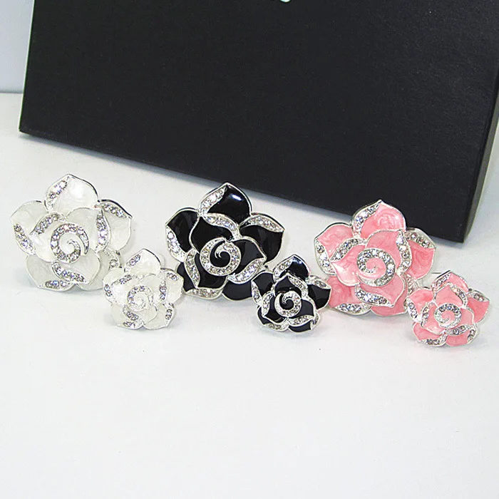 

2 Pieces/Lot Car Perfume Air Freshener Clip Diamond Satellite Flower Car Vent Perfume Air Conditioner Solid Fragrance Ornaments