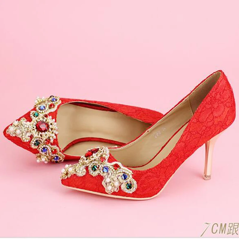 Весна 2017 невесты свадебные туфли красные с золотой кружева ручной красный на
