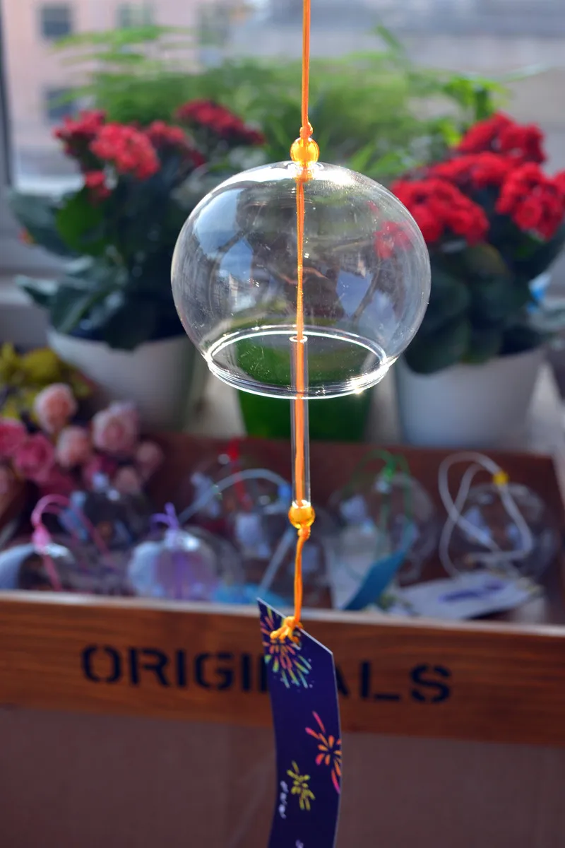 

In 2017 the latest transparent wind chimes glass bells, wind chimes home decor wall hanging windchimes