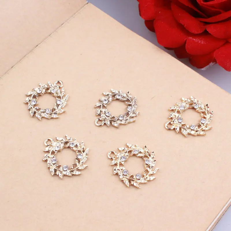 

Hot 20mm Enamel Rhinestone Olive Branch Wreath Pendant DIY Charms for Jewelry Making Accessories Metal Dangle Charm for Bracelet