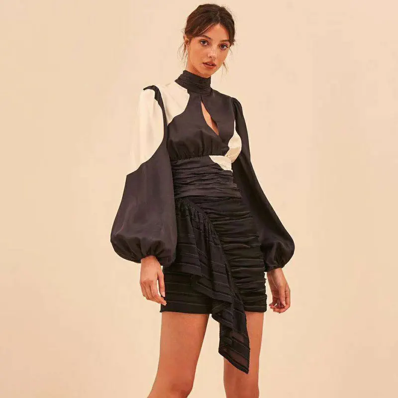 Summer New Beach Vocation Holiday High Quality Hollow Out Long Sleeve O-Neck Short Top Elegant Vintage Chic Women clothes