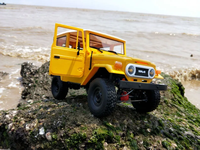 WPL C34K KM металлический 1:16 Toyota FJ40 4WD для скалолазания на внедорожнике, автомобиль с дистанционным управлением, аксессуары для самостоятельной сборки, модифицированная модель игрушек для мальчиков