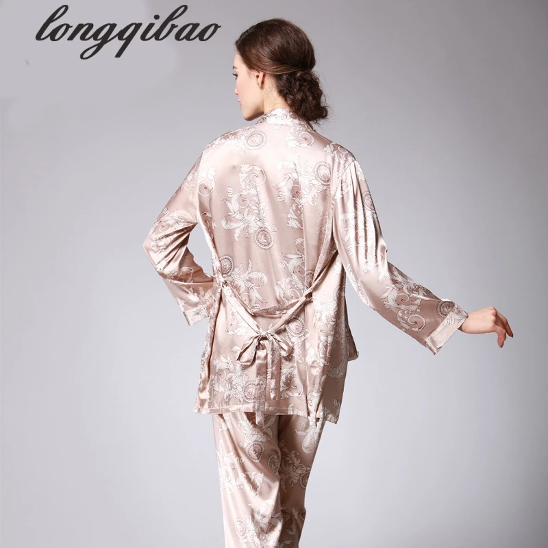 Пижама из искусственного шелка на весну и лето три костюма с принтом для