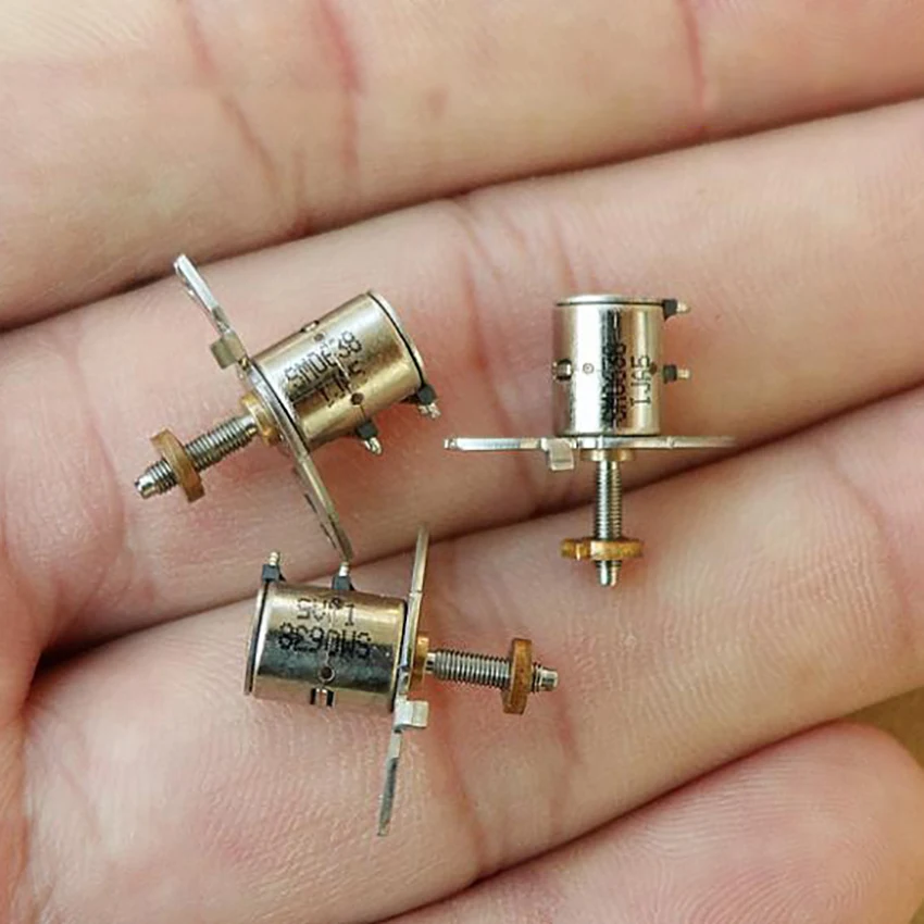 Точный миниатюрный двухфазный четырехпроводной шаговый двигатель 6 мм с рычагом