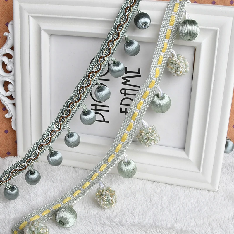 Кружевная бахрома с кисточками