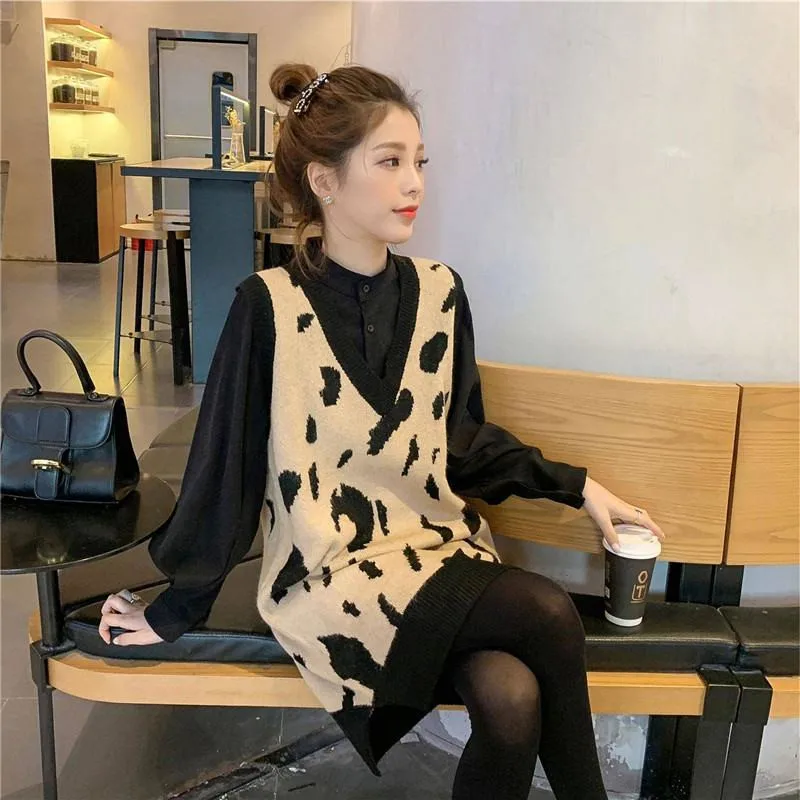 

2022 Spring Autumn two Piece Suit Women Elastic Solid Button Pullover Sweater Vestidos+Female Leopard V-Neck Knitted Vest H100