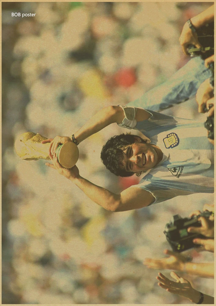 P081 Diego Armando Maradona настенные плакаты Футбольная звезда крафт-бумага Ретро плакат домашний декор Дом Бар Паб гостиная ВИНТАЖНЫЙ ПЛАКАТ - Цвет: P081