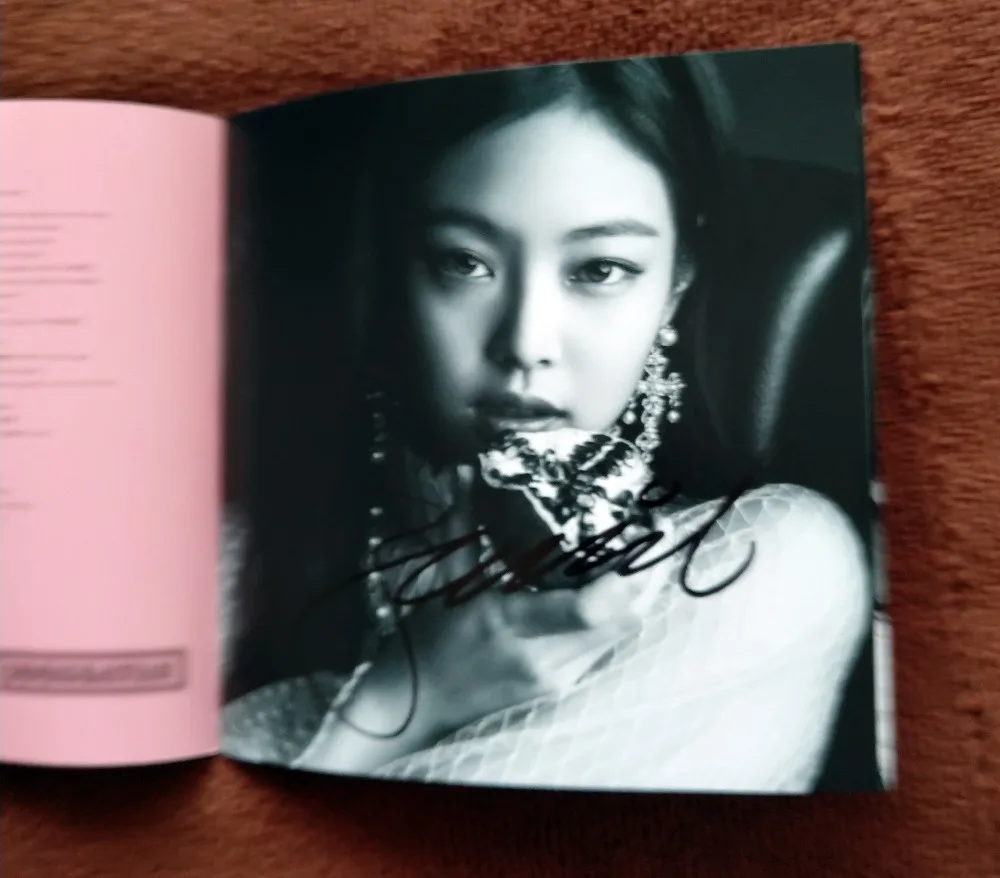 Подписанный BLACKPINK autographed альбом RE: BLACKPINK японская версия 102018