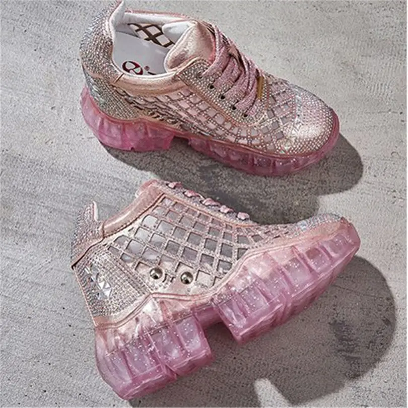 Туфли женские кожаные на танкетке высокий каблук кроссовки сандалии-гладиаторы