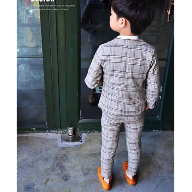 Костюм для мальчика весенне-летний костюм из трех предметов клетчатый