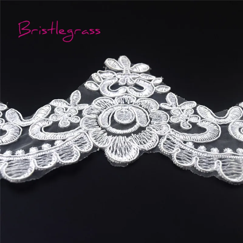 Сетка для свадебного платья белая с вышивкой в виде цветов 1 ярд аппликация