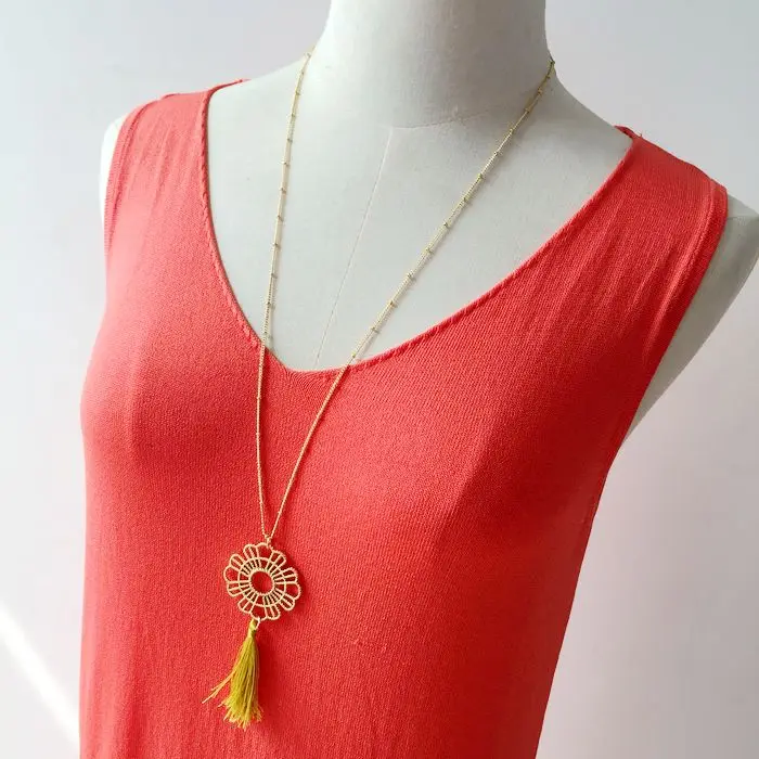 Модное Горячее предложение ожерелье с шелковой кисточкой богемная Длинная