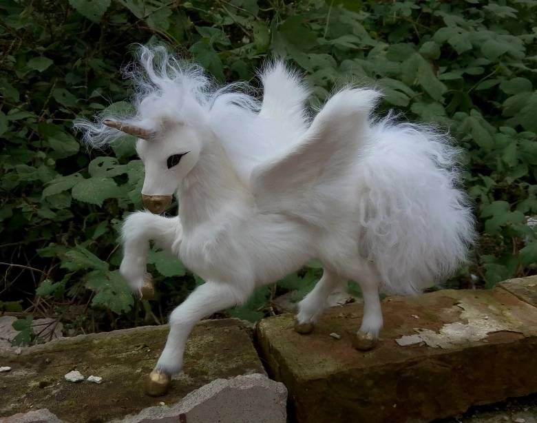 Новая модель единорога среднего размера игрушка из смолы и меха крылья единороги